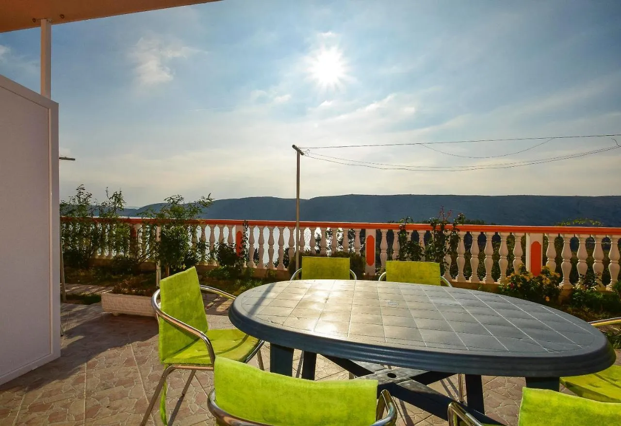 Apartments Komadina 596 Croatia